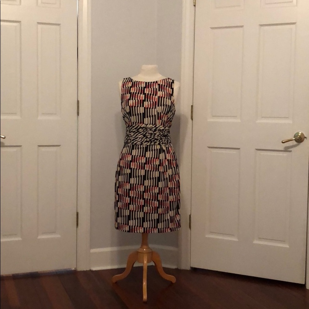 Taylor geometric dress
